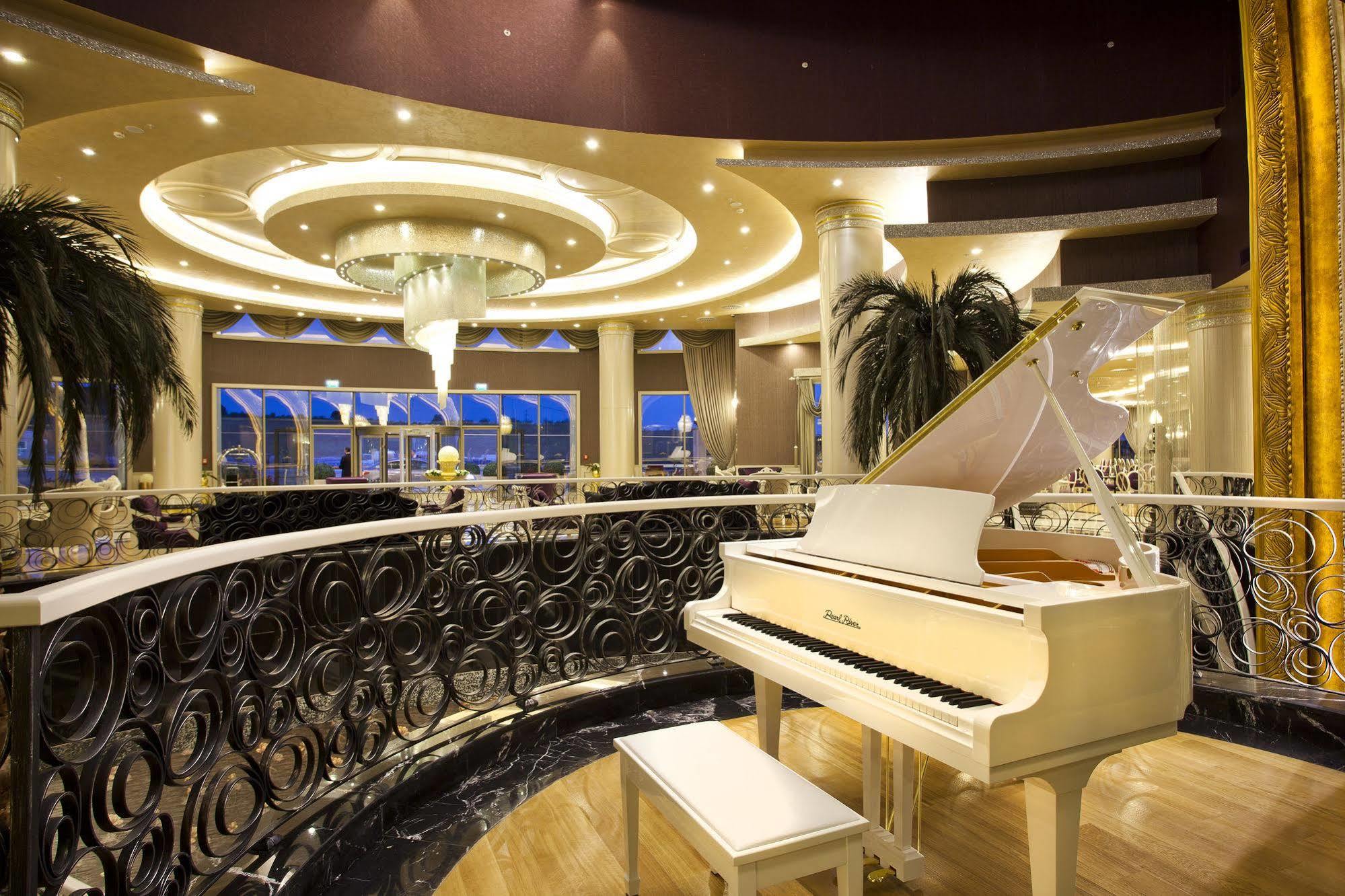 Limak Eurasia Luxury Hotel Istanbul Exterior photo