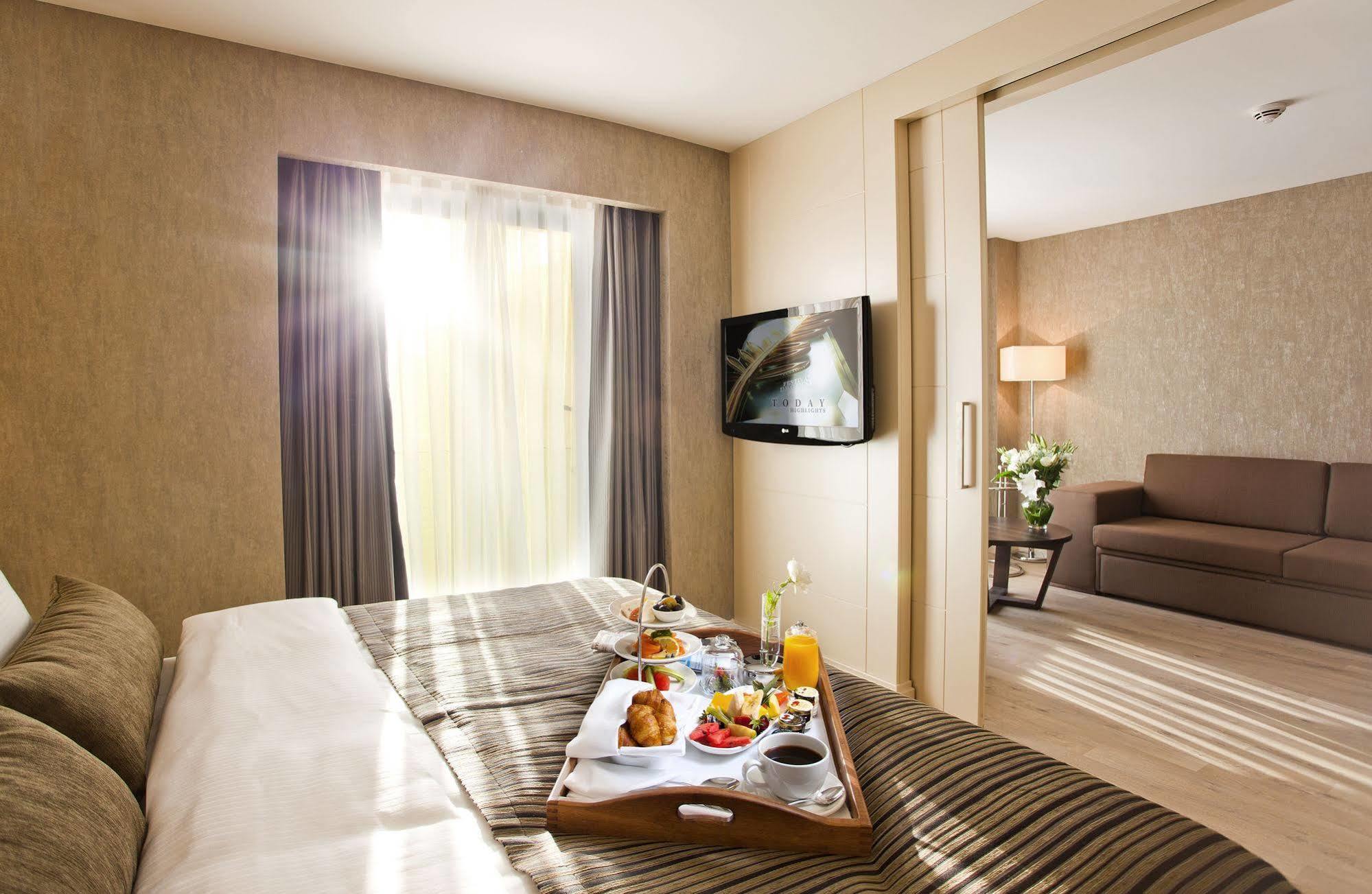 Limak Eurasia Luxury Hotel Istanbul Room photo